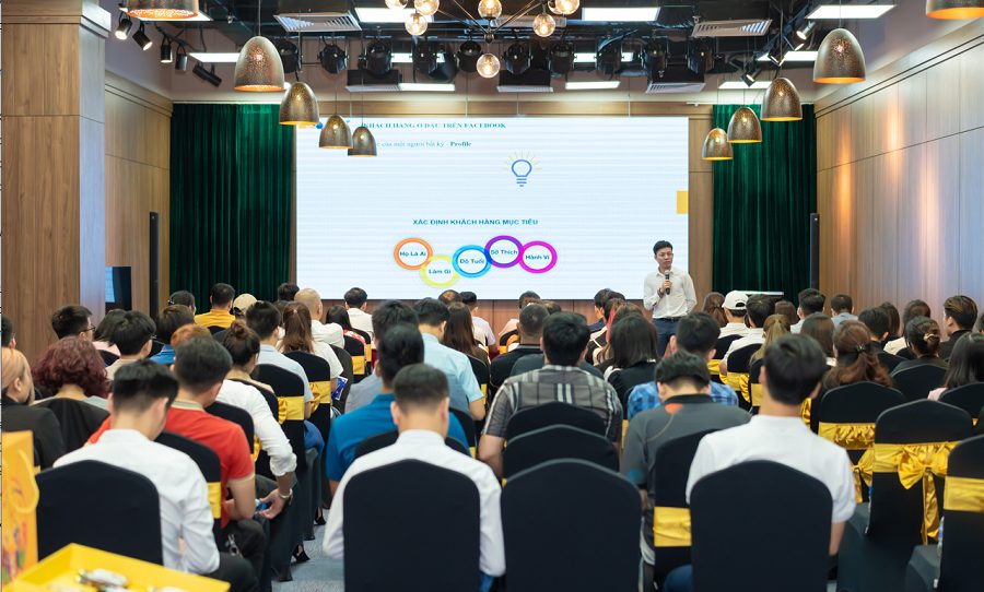 cá nhanh nuốt cá chậm