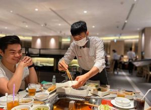 Chiến lược marketing về con người của Haidilao