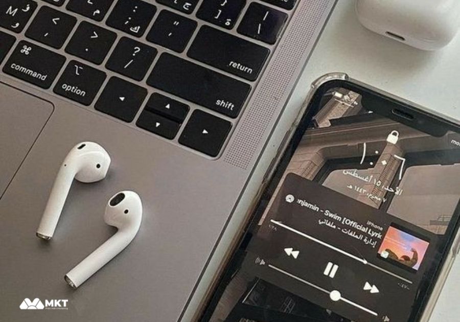 Nhạc buồn đăng story Facebook