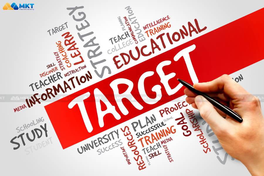 Cách target khách hàng trên Facebook chính xác