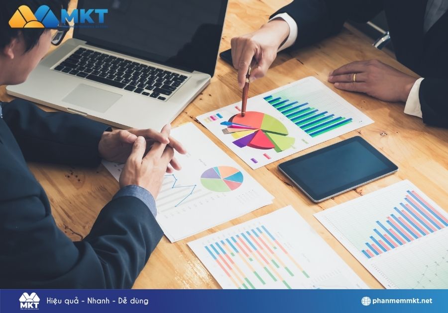 Báo cáo sự cố với Facebook