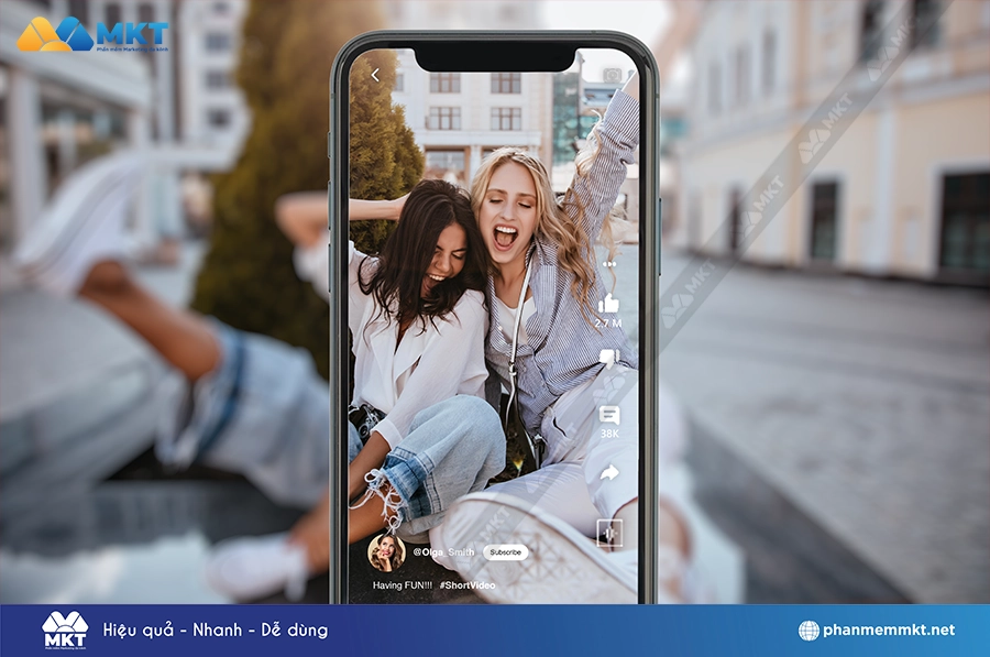 Cộng tác với những nhà sáng tạo nội dung YouTube Shorts khác