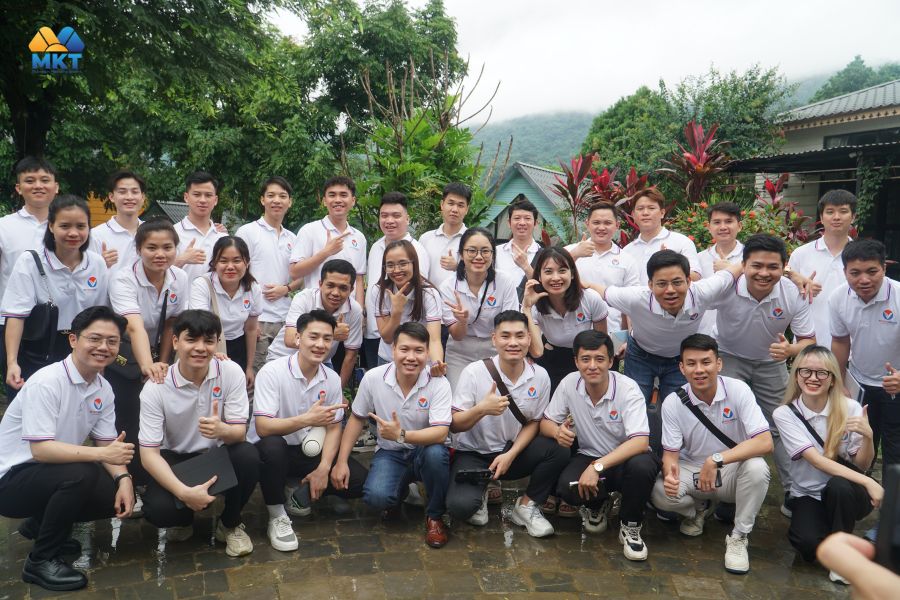 Chương Trình Đào Tạo Gen V Số 1 – Lãnh Đạo Kiến Tạo Tương Lai