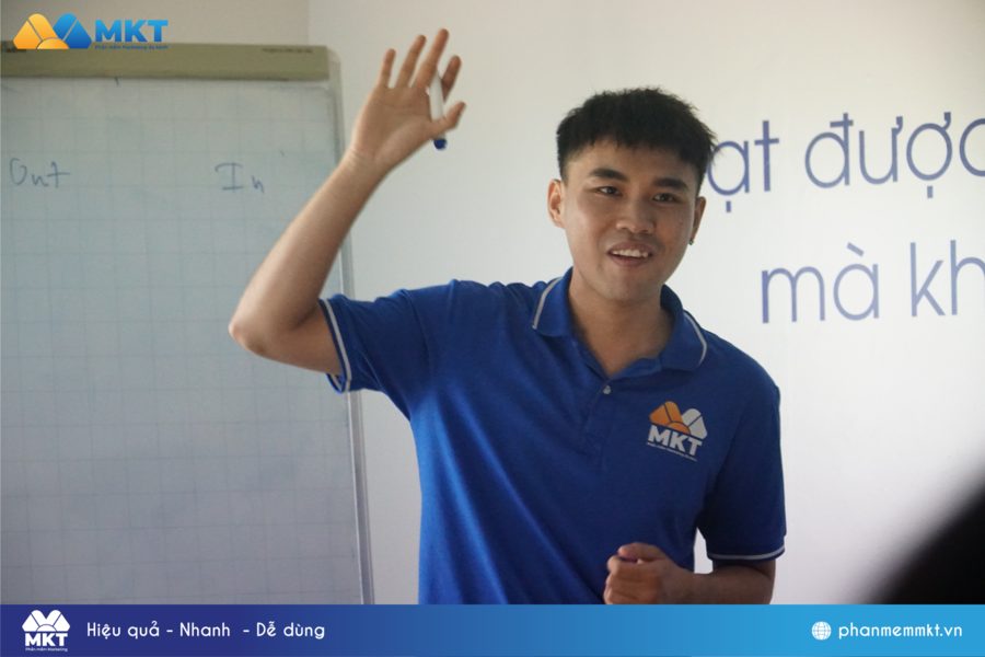 Thời kỳ hiện tại là "Cá nhanh nuốt cá chậm"